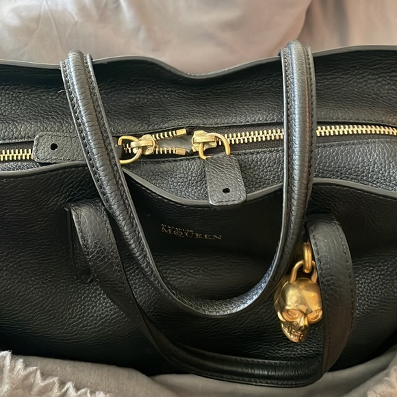 Alexander McQueen handbag - Picture 3 of 13